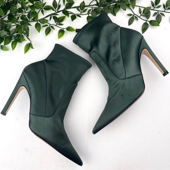 Good American The Icon Green Satin Bootie in size 8.5 - Picture 1 of 13